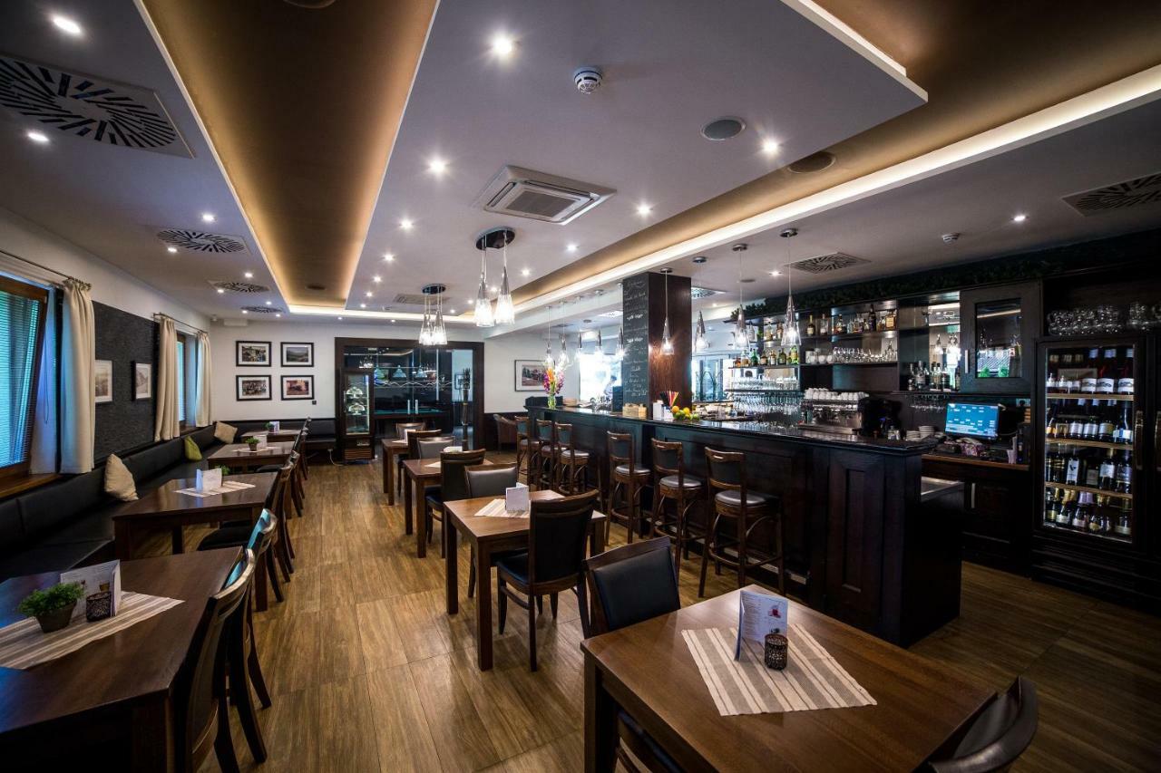 Banská Štiavnica Hotel Daro מראה חיצוני תמונה